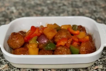 Sweet And Sour Meatballs With Pineapple