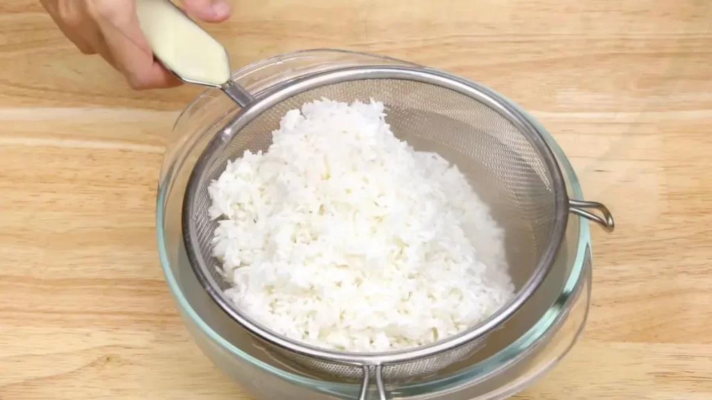 drain rice through a sieve