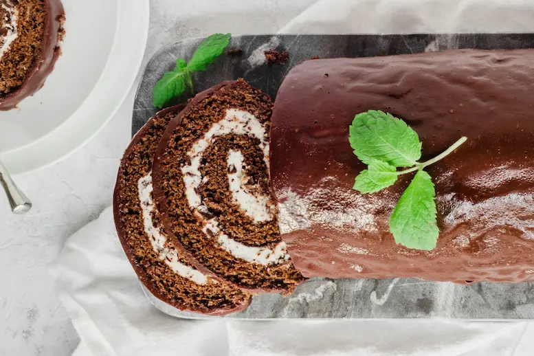 Mint Chocolate Chip Cake Roll