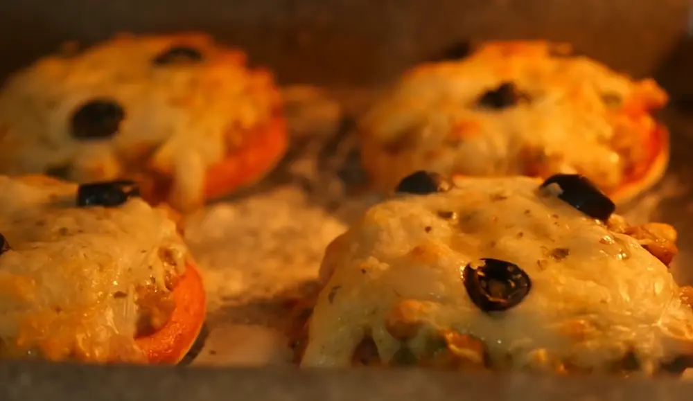 baking Mini Pizza Bites in oven